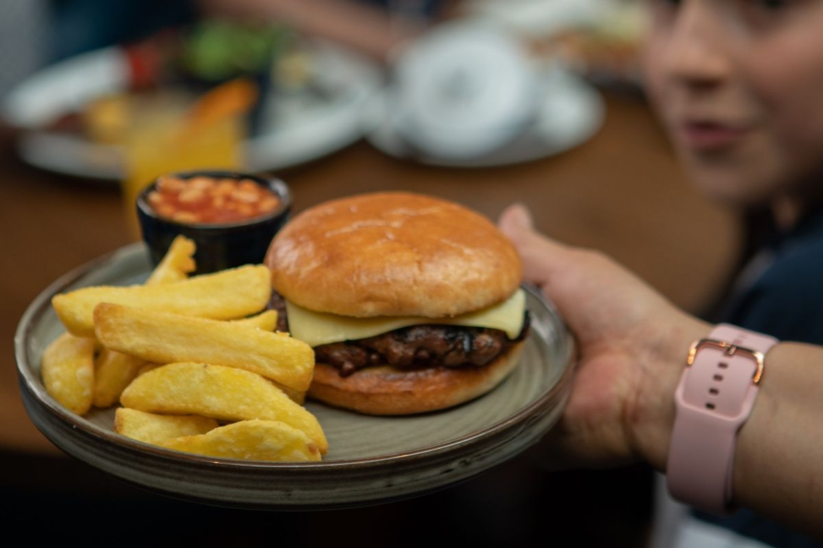 Kids eat for a £1 offer White Hart Overton