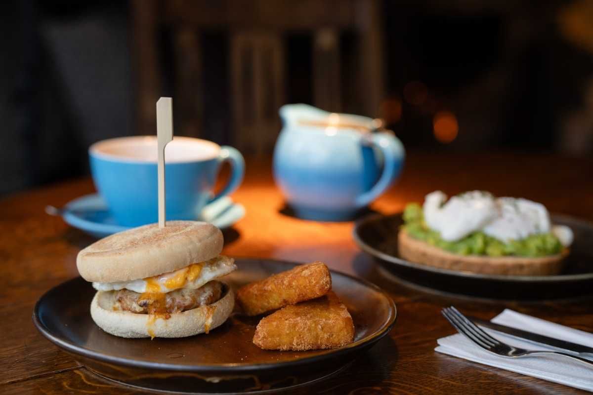 Breakfast deal at The White Hart Overton
