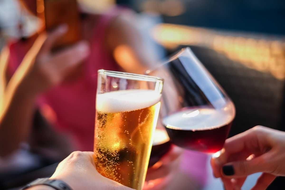 Happy Hour drinks offer at The White Hart pub in Overton